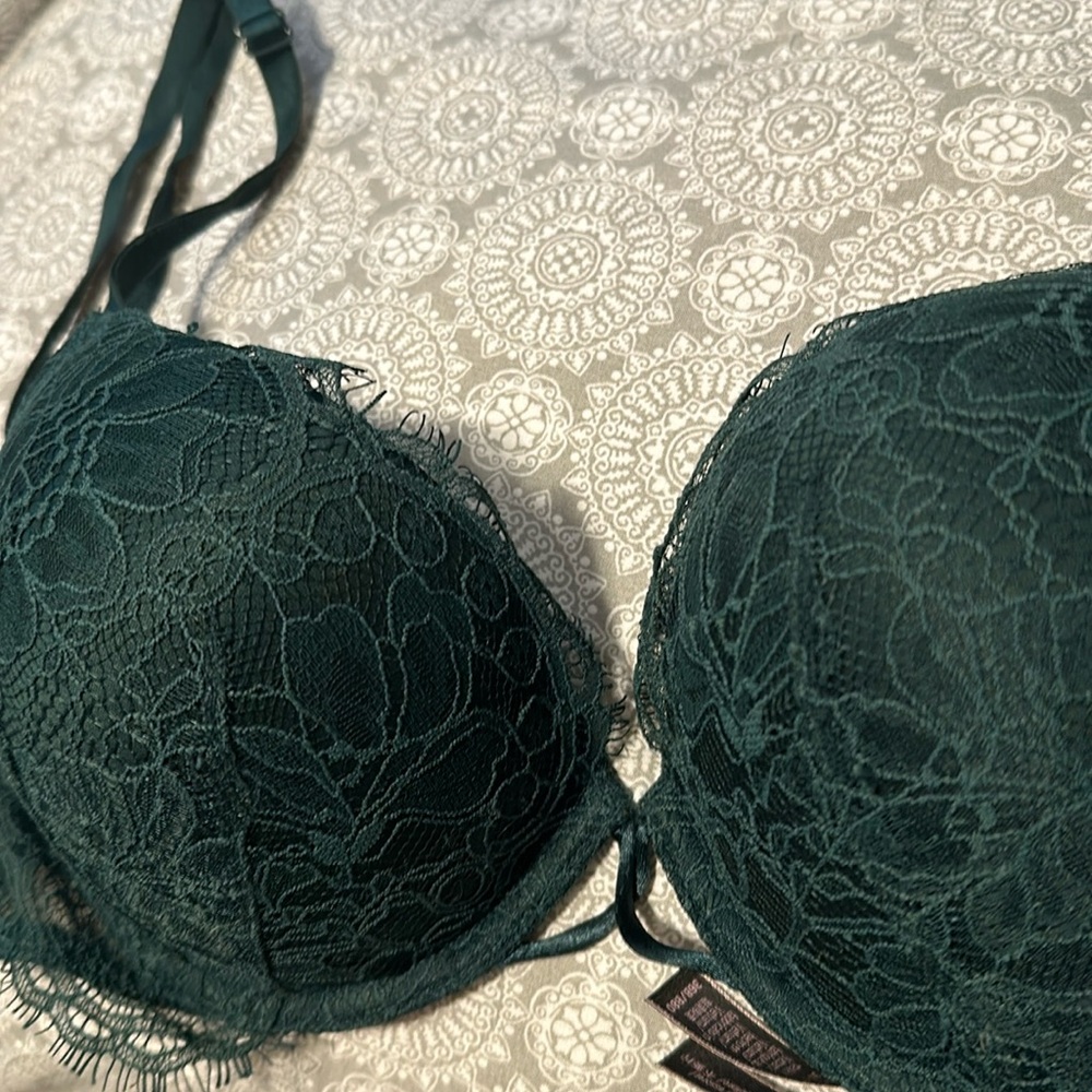 VS BOMBSHELL